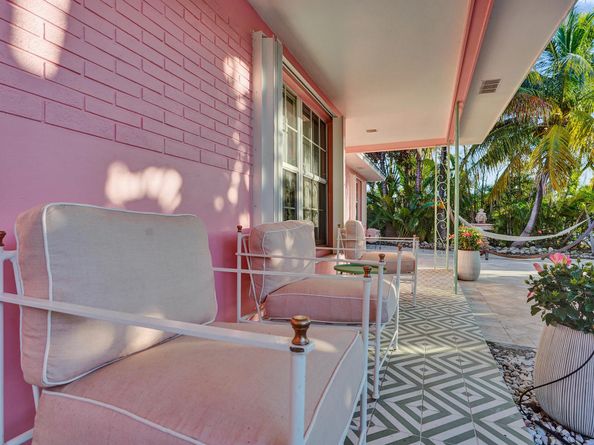 247 SE 3rd Avenue, Delray Beach FL 33483