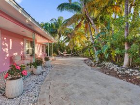 247 SE 3rd Avenue, Delray Beach FL 33483