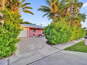 247 SE 3rd Avenue, Delray Beach FL 33483