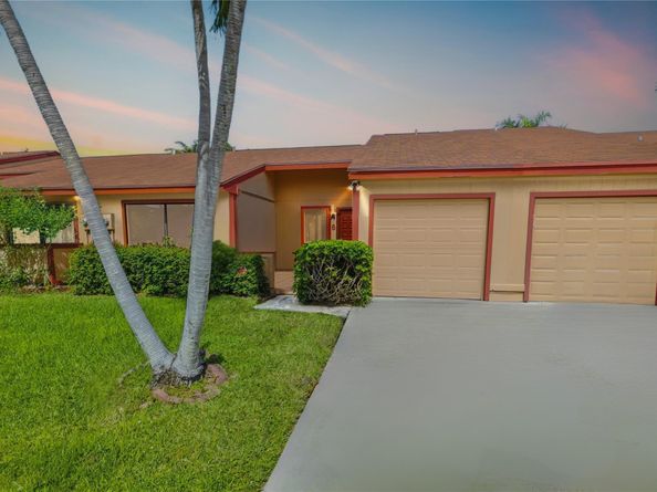 6 Walcott Drive, Boynton Beach FL 33426