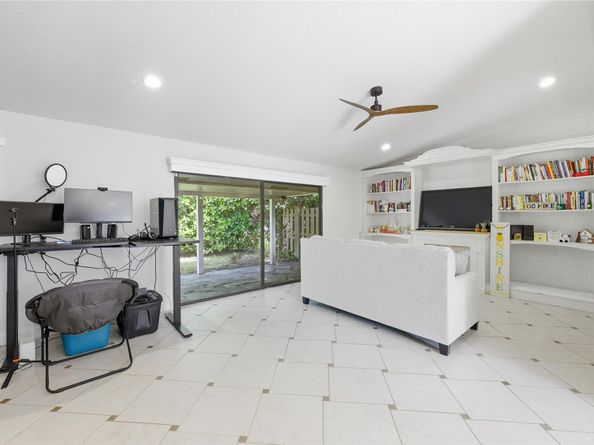 6 Walcott Drive, Boynton Beach FL 33426