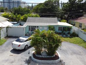 3320 SE 4th St, Pompano Beach FL 33062