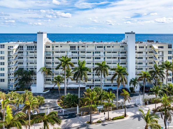 500 SE 21st Avenue 409, Deerfield Beach FL 33441