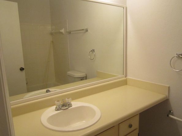 3310 Pinewalk Dr N 1812, Margate FL 33063