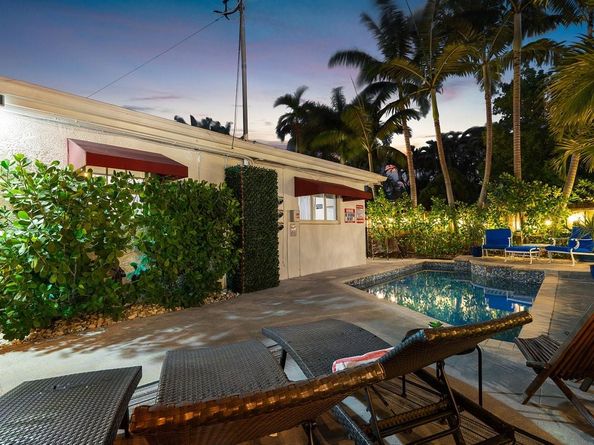 615 & 617 NE 9th Ave, Fort Lauderdale FL 33304