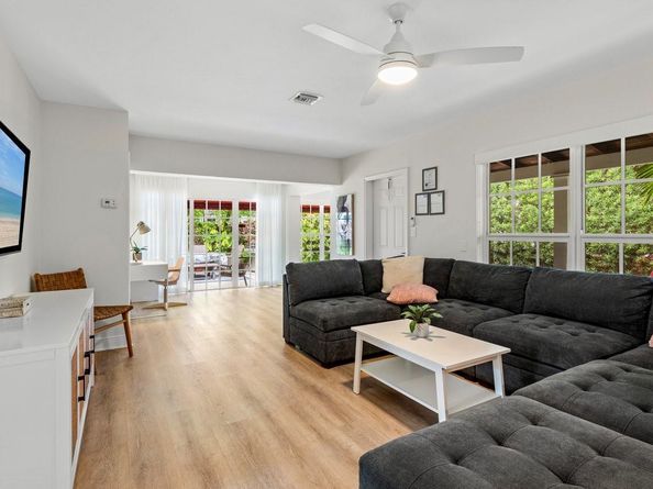 615 & 617 NE 9th Ave, Fort Lauderdale FL 33304