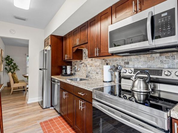 615 & 617 NE 9th Ave, Fort Lauderdale FL 33304