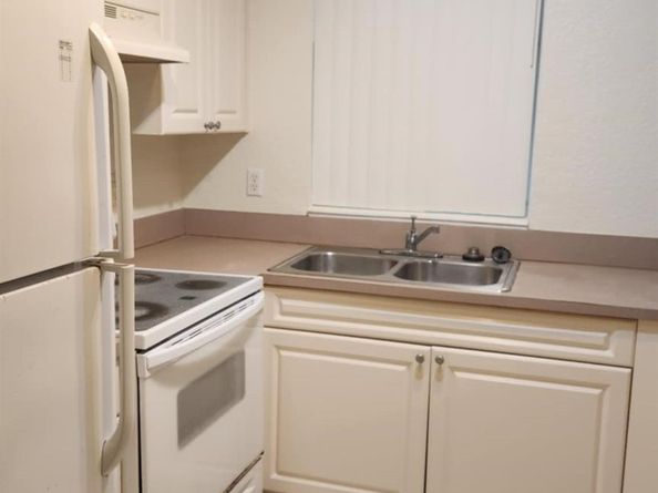 6884 W Sample Rd 6884, Coral Springs FL 33067