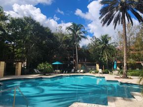 6884 W Sample Rd 6884, Coral Springs FL 33067