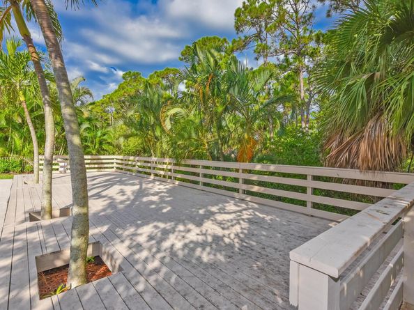 204 Lone Pine Drive, Palm Beach Gardens FL 33410