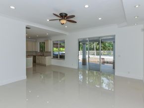 204 Lone Pine Drive, Palm Beach Gardens FL 33410