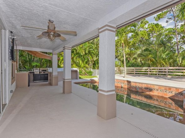 204 Lone Pine Drive, Palm Beach Gardens FL 33410