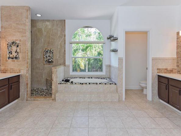 204 Lone Pine Drive, Palm Beach Gardens FL 33410