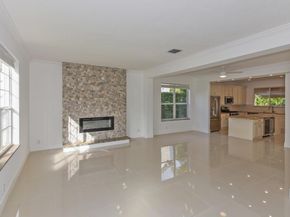 204 Lone Pine Drive, Palm Beach Gardens FL 33410