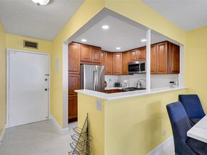 3140 S Ocean Dr 609, Hallandale Beach FL 33009