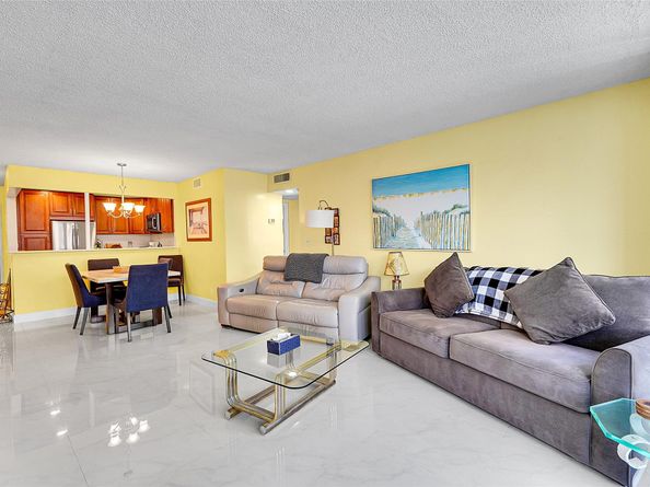 3140 S Ocean Dr 609, Hallandale Beach FL 33009