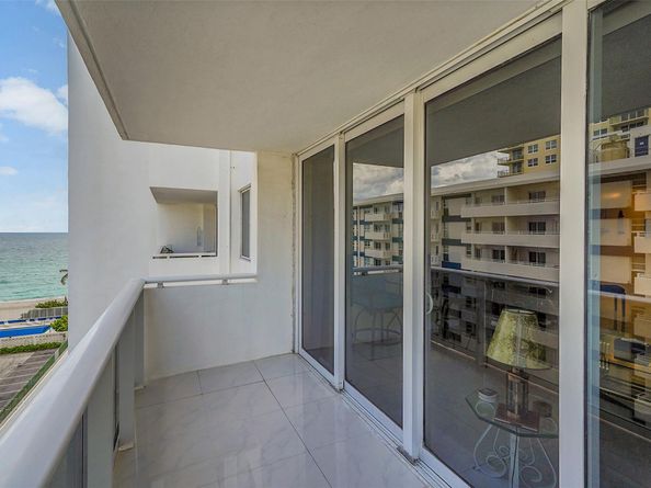 3140 S Ocean Dr 609, Hallandale Beach FL 33009