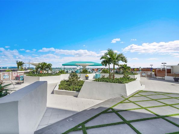 3140 S Ocean Dr 609, Hallandale Beach FL 33009