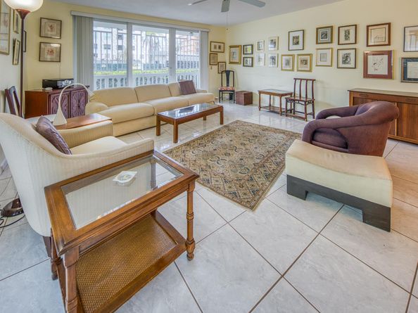 1 S Lakeside Drive A4, Lake Worth Beach FL 33460