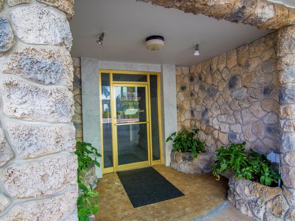 1 S Lakeside Drive A4, Lake Worth Beach FL 33460