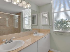 806 E Windward Way E 201, Lantana FL 33462