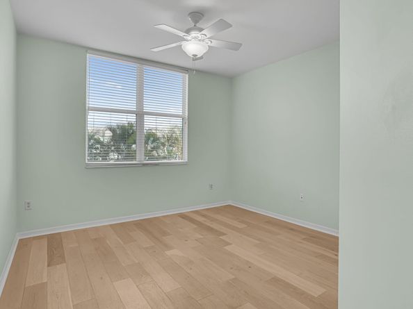 806 E Windward Way E 201, Lantana FL 33462