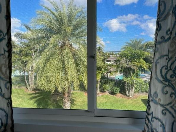3402 Cynthia Lane 201, Lake Worth Beach FL 33461