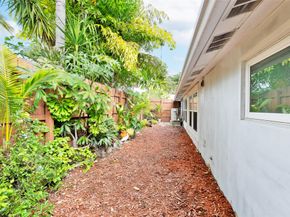 3194 Taft St, Hollywood FL 33021