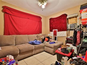 2540 SW 5th St, Fort Lauderdale FL 33312