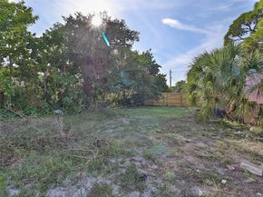 2540 SW 5th St, Fort Lauderdale FL 33312