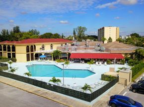 6850 10th Avenue N 408, Lake Worth FL 33467