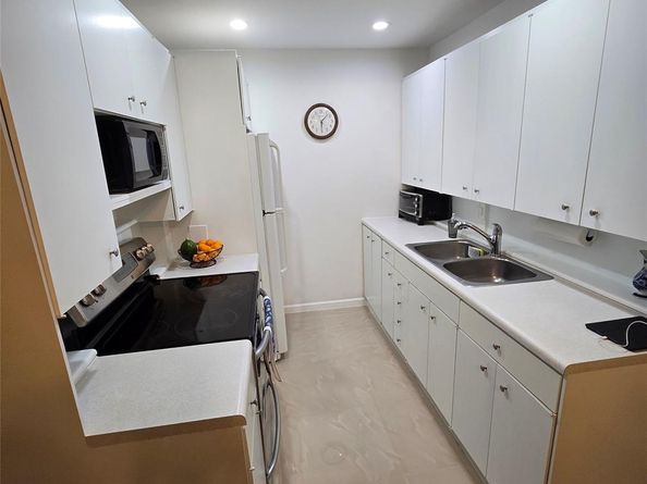 3011 Westbury F 3011, Deerfield Beach FL 33442