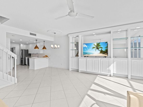 2122 Tigris Drive, West Palm Beach FL 33411