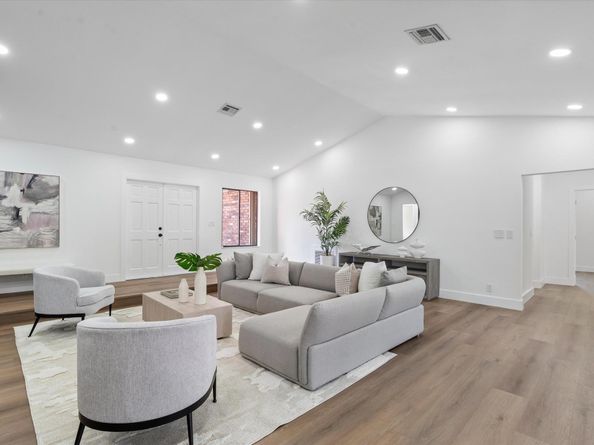 8899 NW 47th Drive, Coral Springs FL 33067