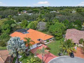 8899 NW 47th Drive, Coral Springs FL 33067