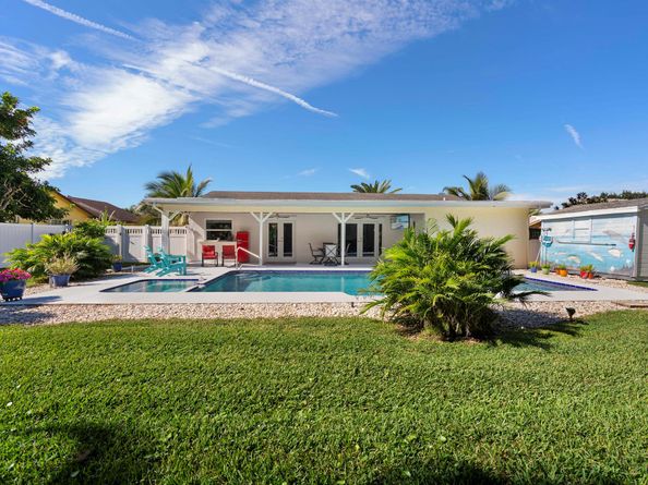 113 Barcelona Drive, Royal Palm Beach FL 33411