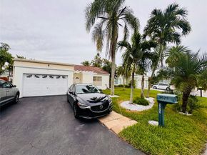 9673 NW 45th St, Sunrise FL 33351