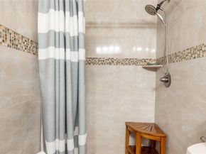 1032 NE 4th Ct, Hallandale Beach FL 33009