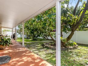 1032 NE 4th Ct, Hallandale Beach FL 33009