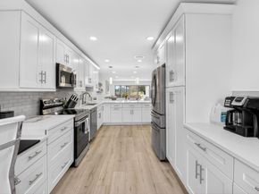 18 Westgate Lane E, Boynton Beach FL 33436