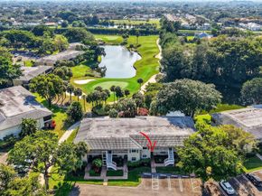 18 Westgate Lane E, Boynton Beach FL 33436