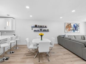 18 Westgate Lane E, Boynton Beach FL 33436