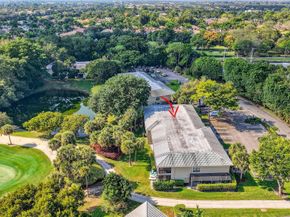 18 Westgate Lane E, Boynton Beach FL 33436