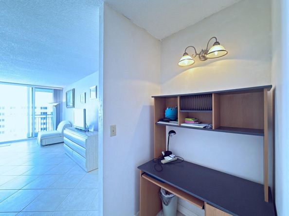 3546 S Ocean Boulevard 927, South Palm Beach FL 33480