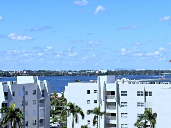 3546 S Ocean Boulevard 927, South Palm Beach FL 33480