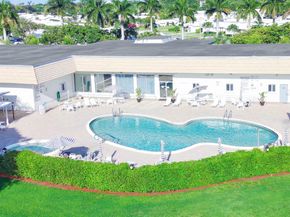 2208 SW 19th Avenue, Boynton Beach FL 33426