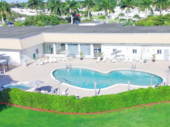 2208 SW 19th Avenue, Boynton Beach FL 33426