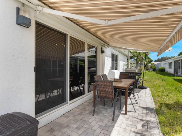 2208 SW 19th Avenue, Boynton Beach FL 33426