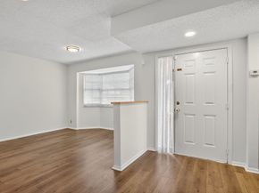 11461 Lakeview Dr 8, Coral Springs FL 33071