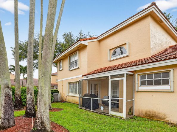 11461 Lakeview Dr 8, Coral Springs FL 33071